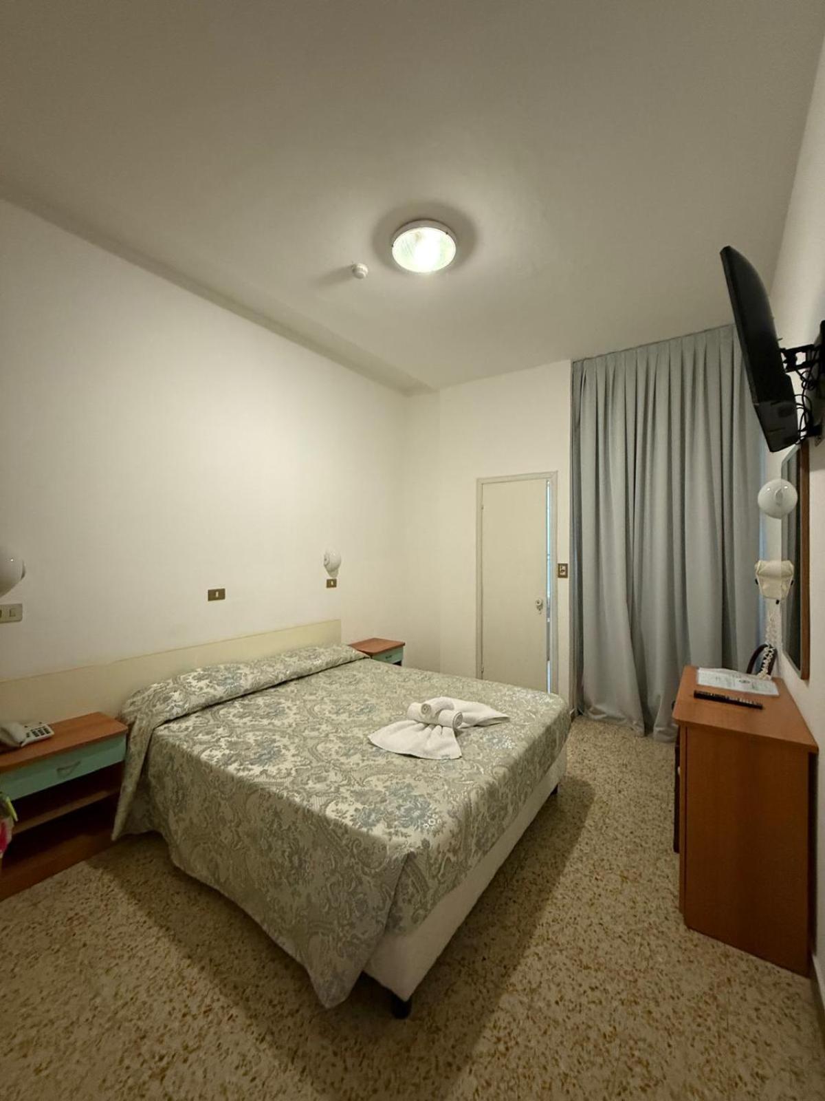 Hotel Spiaggia Villa Paola Bellaria-Igea Marina Exterior photo