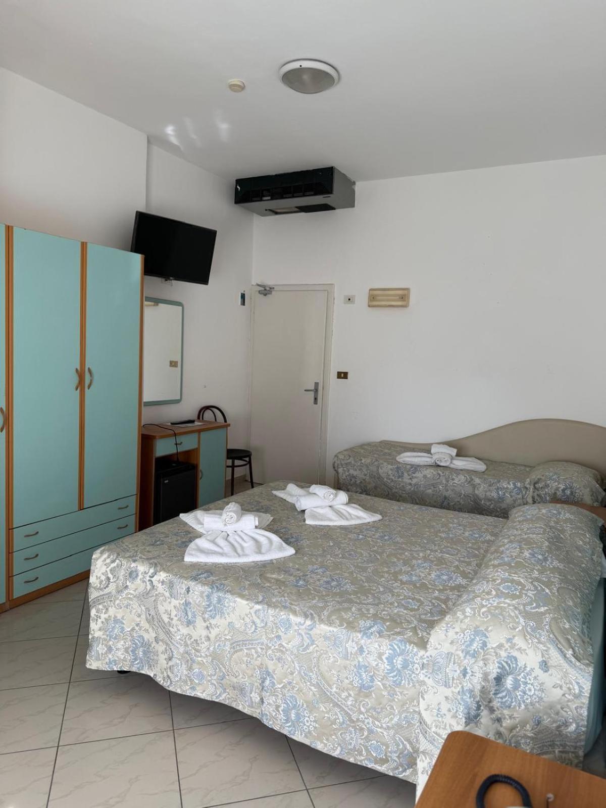 Hotel Spiaggia Villa Paola Bellaria-Igea Marina Exterior photo